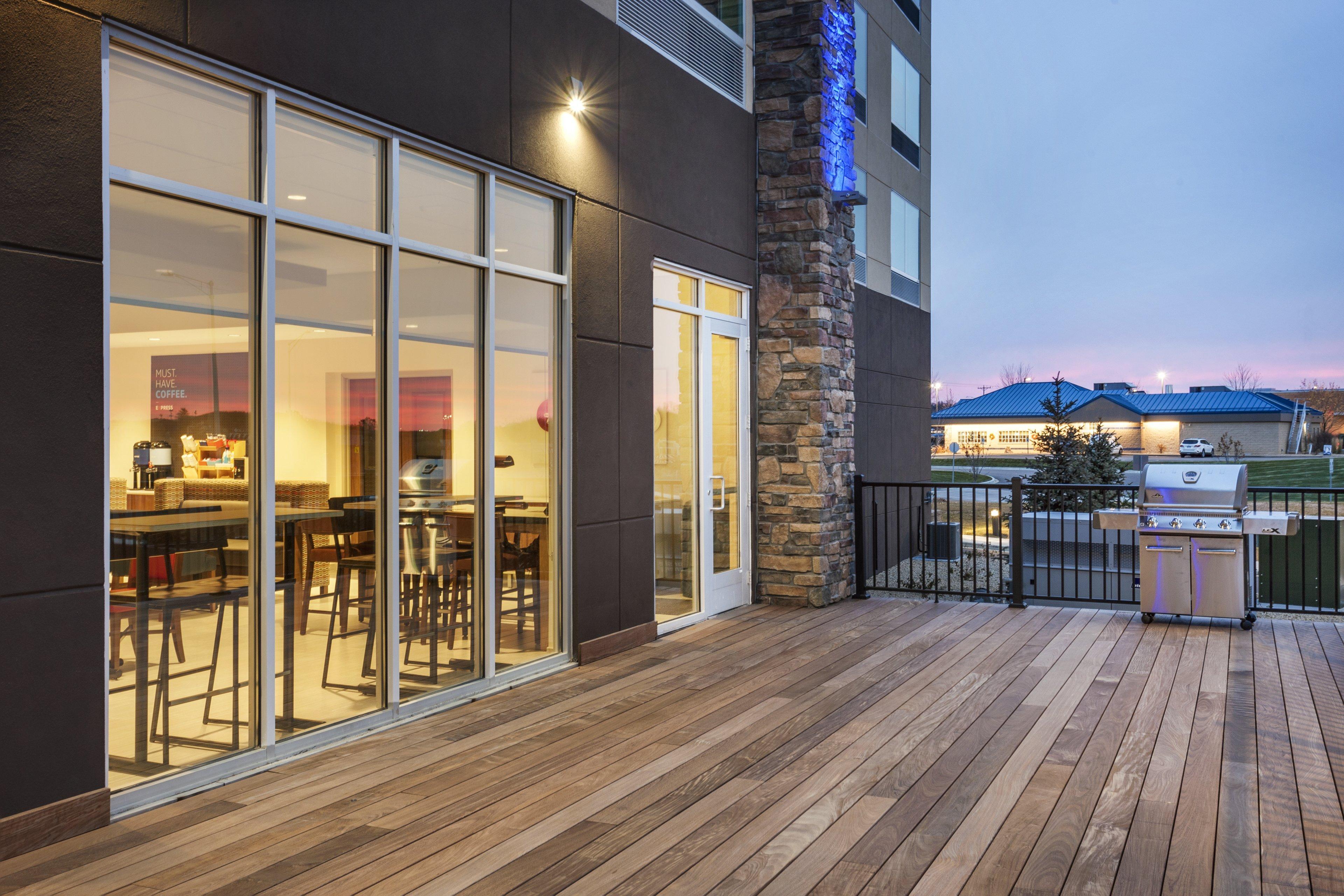 Holiday Inn Express & Suites - Hudson I-94 By Ihg Εξωτερικό φωτογραφία
