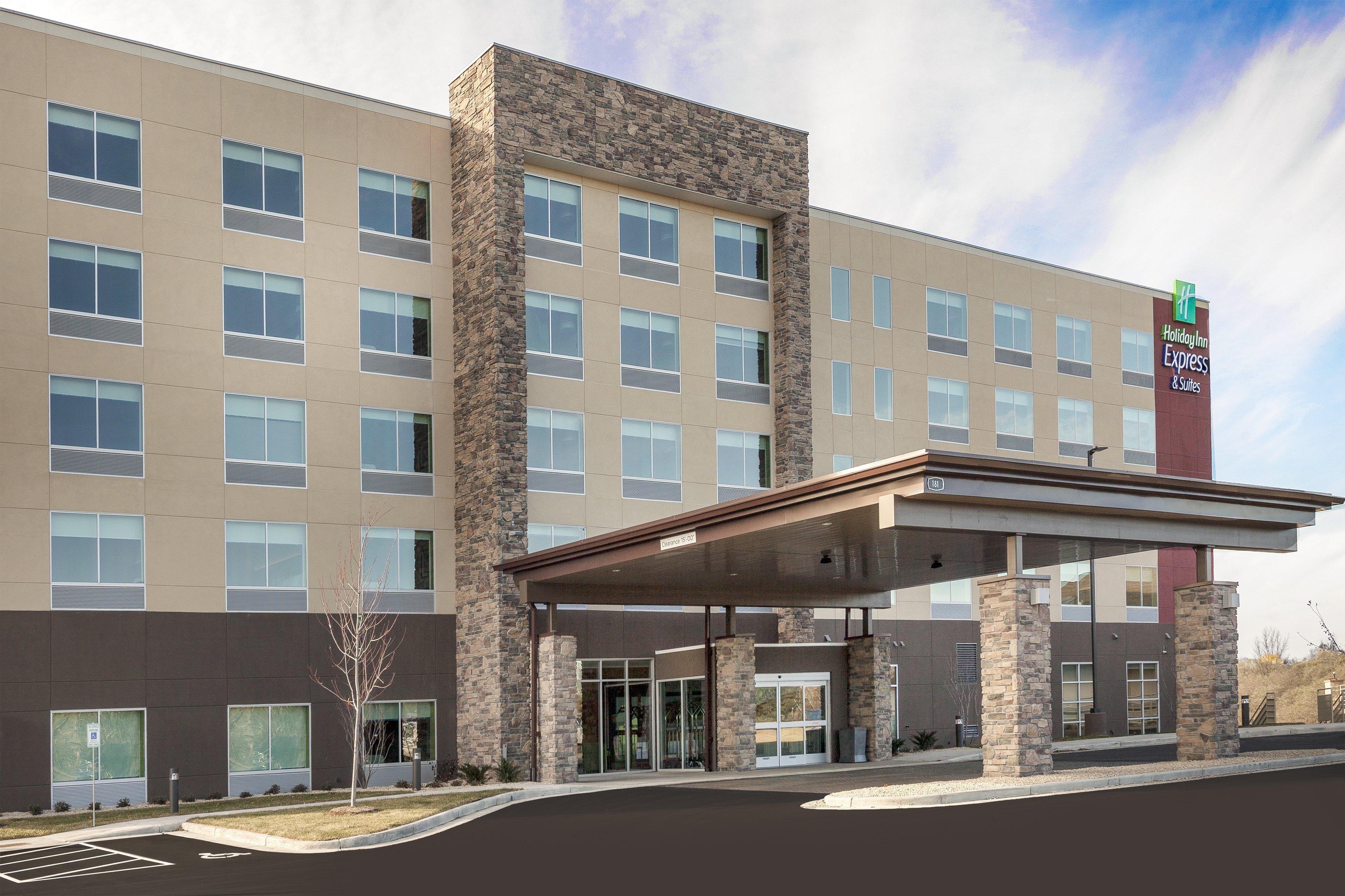 Holiday Inn Express & Suites - Hudson I-94 By Ihg Εξωτερικό φωτογραφία
