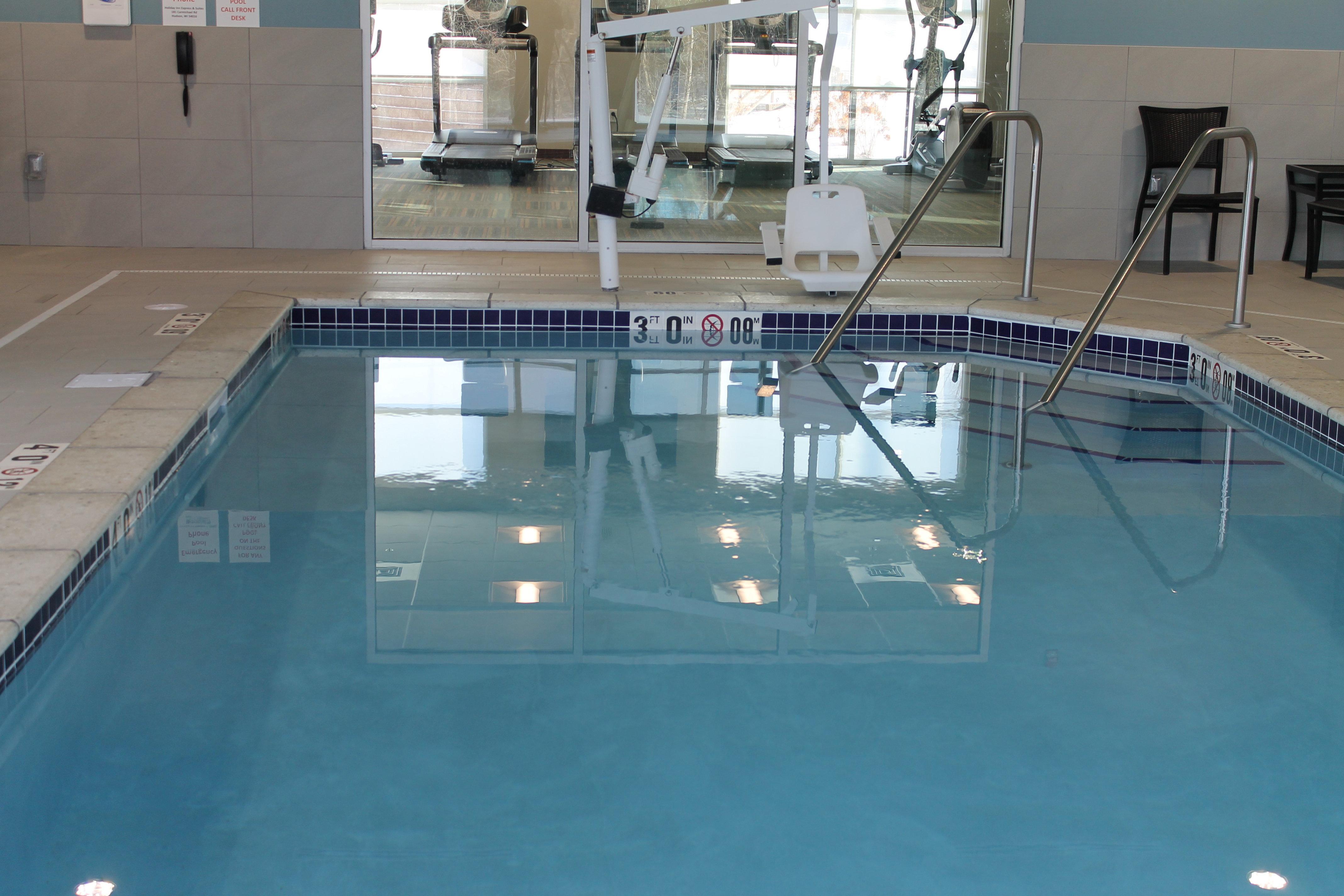 Holiday Inn Express & Suites - Hudson I-94 By Ihg Εξωτερικό φωτογραφία